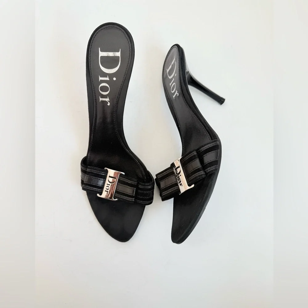 Christian Dior Y2K Black Leather Logo Plaque Kitten Heel Mules 39.5 Galliano Era